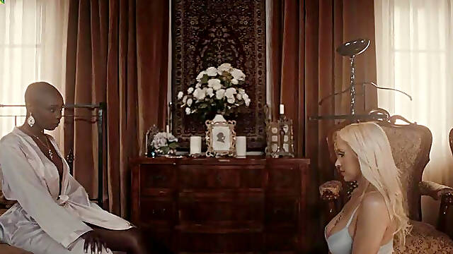 Christina Shine and Zaawwadi HD video.mp4