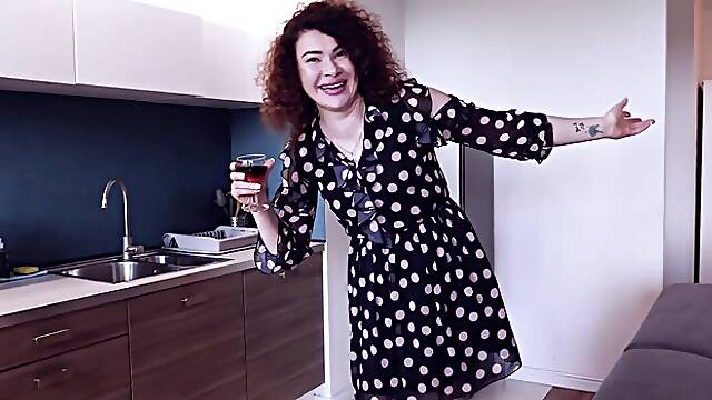 Talented lovebirds solo female clip