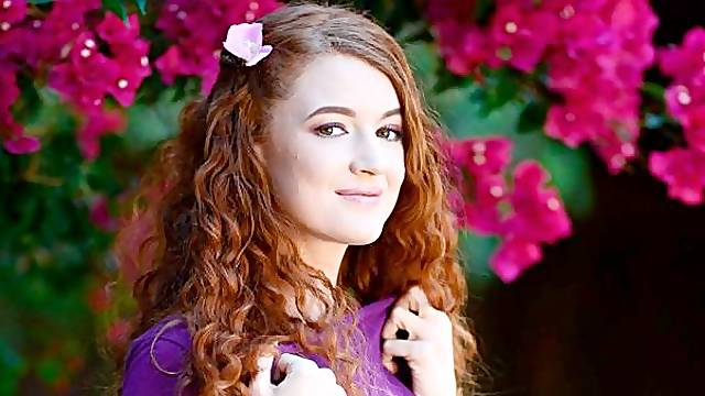 Natural Red Haired Beauty