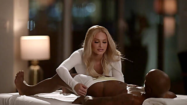 Slim beauty Emma Hix enjoys a huge cock