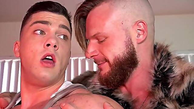 Mesmerized crossdresser stud rimmed and banged by top jock