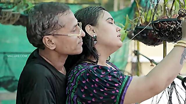 Voluptuous Indian beauty captivates with daring, sensual allure.