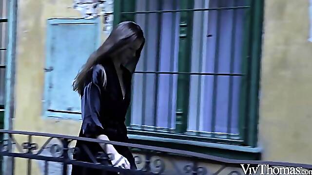 VivThomas - Olivia Sparkle And Scarlett Jones Noise Com