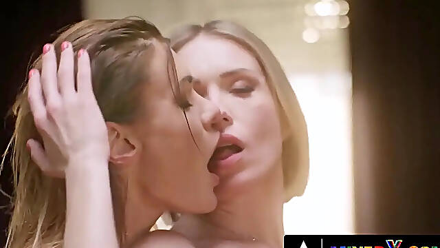 MILF temptress Kitana Lure licks pussy and feet in hot lesbian action