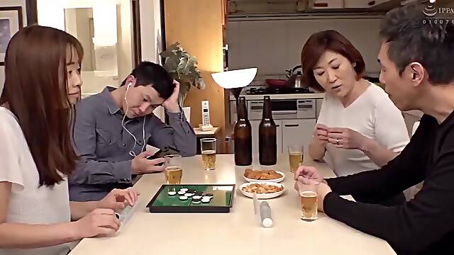 HOT JAPONESE MOTHER IN LAW 125600