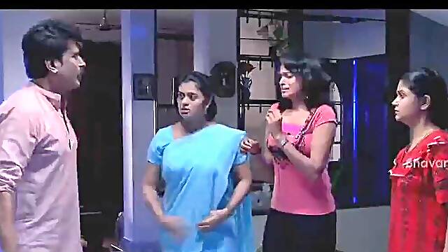 Indian Hot Bhabhi Romantic Kissing