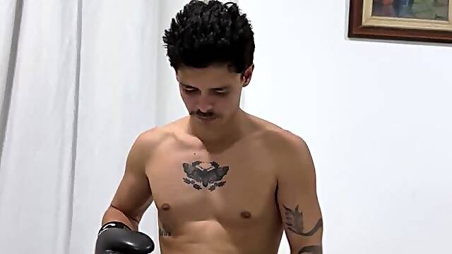 MASTER P FACE PUNCH ON BOXING GLOVES