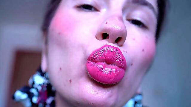 Pink Naughty Kiss